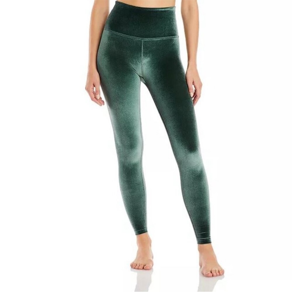 Beyond Yoga Forest Green High-Waisted Velvet Midi Leggings | Size Small